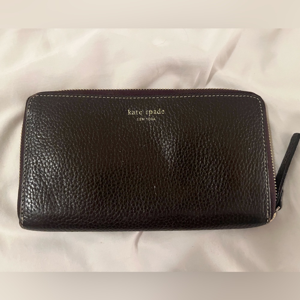 Kate Spade Leila Pebbled Wallet